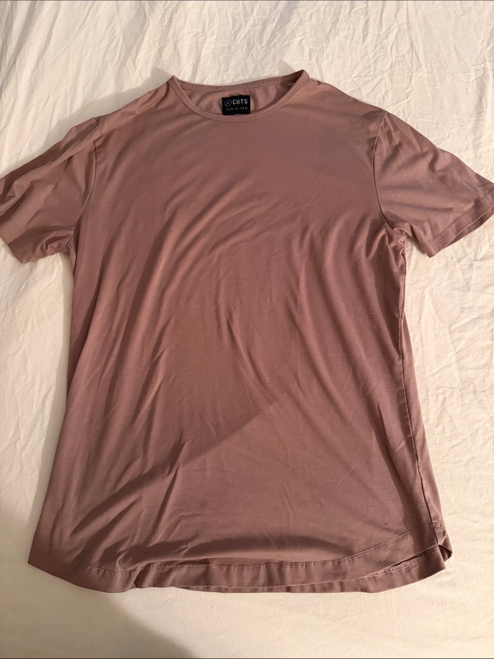 Cuts Curve Hem men’s shirt